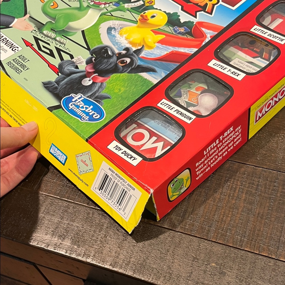 Hasbro Junior Game Collection - monopoly, life, clue, scrabble - Picture 2 of 9
